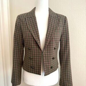 Beautiful and stylish VINCE CAMUTO cropped jacket! Size 6